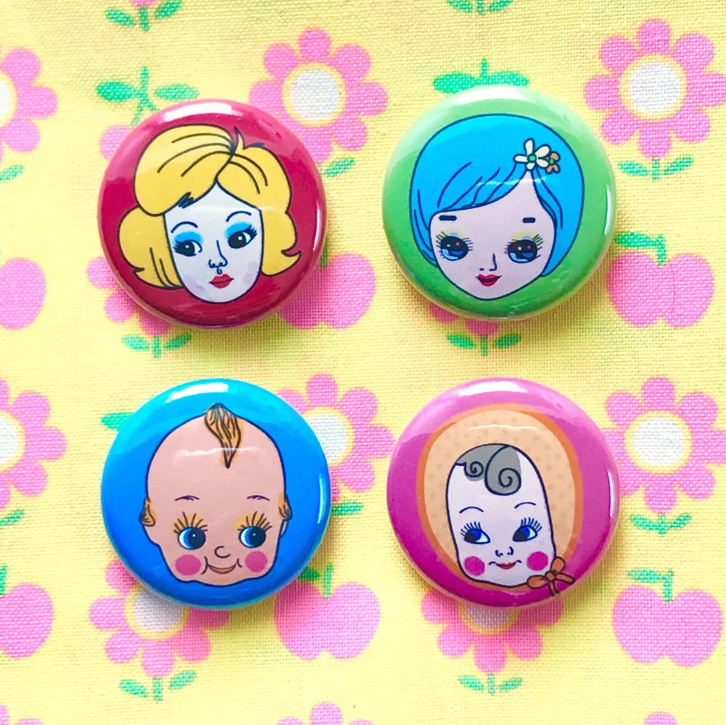 Vintage Doll Collection 1" Pins 4 Pack
