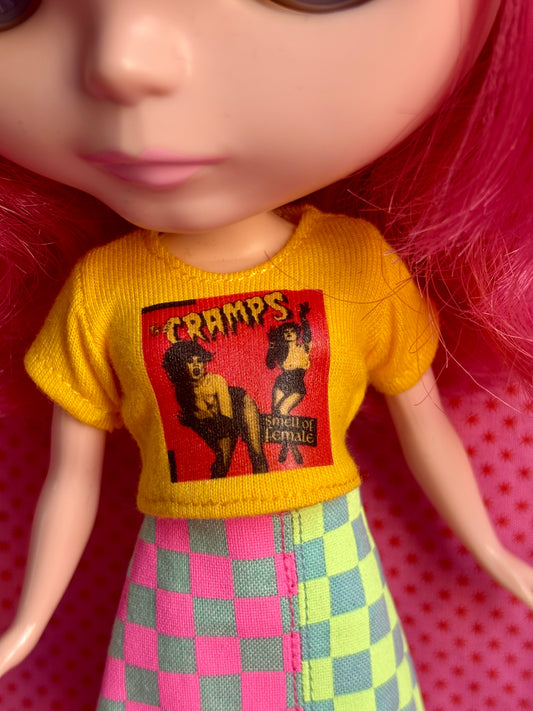 Smell of Female Yellow Crop Tee for Blythe