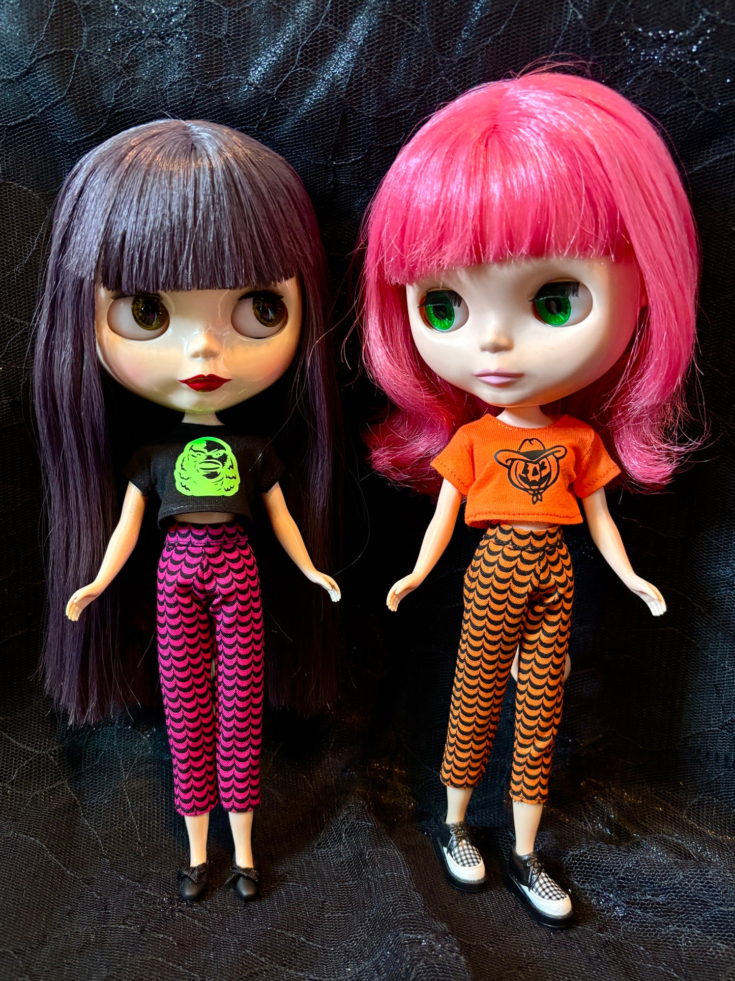 Gill Monster Black Glow Crop Tee for Blythe