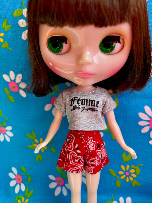 Femme Fatale Gray Crop Tee for Blythe