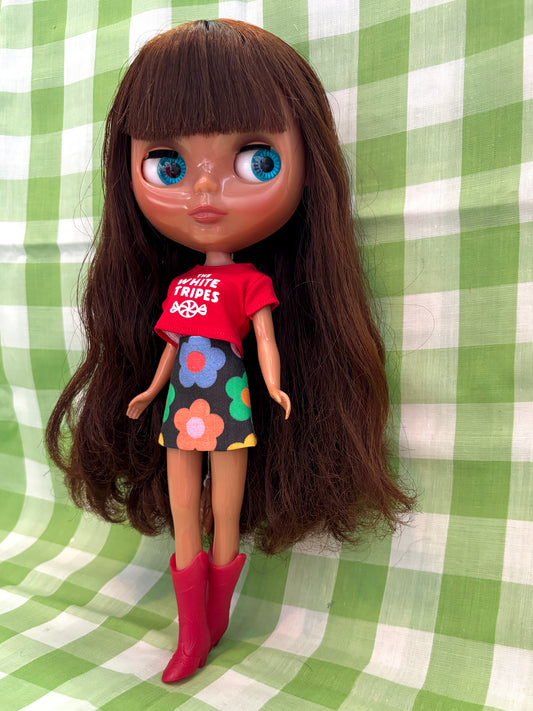 Big Daisies Black Mod Mini Skirt