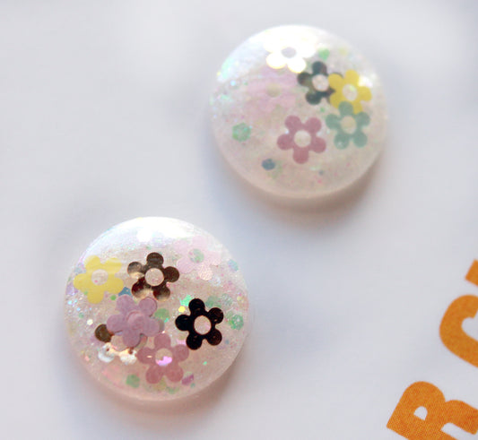 Daisies A Plenty Mint & Yellow / Glitter Resin Blythe Eye Chips