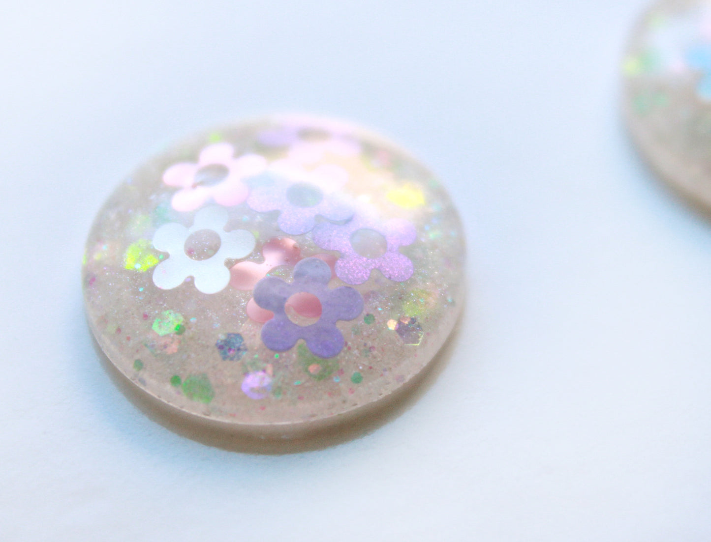 Daisies A Plenty Pink & Purple / Glitter Resin Blythe Eye Chips
