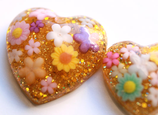 The Magic Garden Gold & Multi / Resin Glitter Pull Ring Charm Set