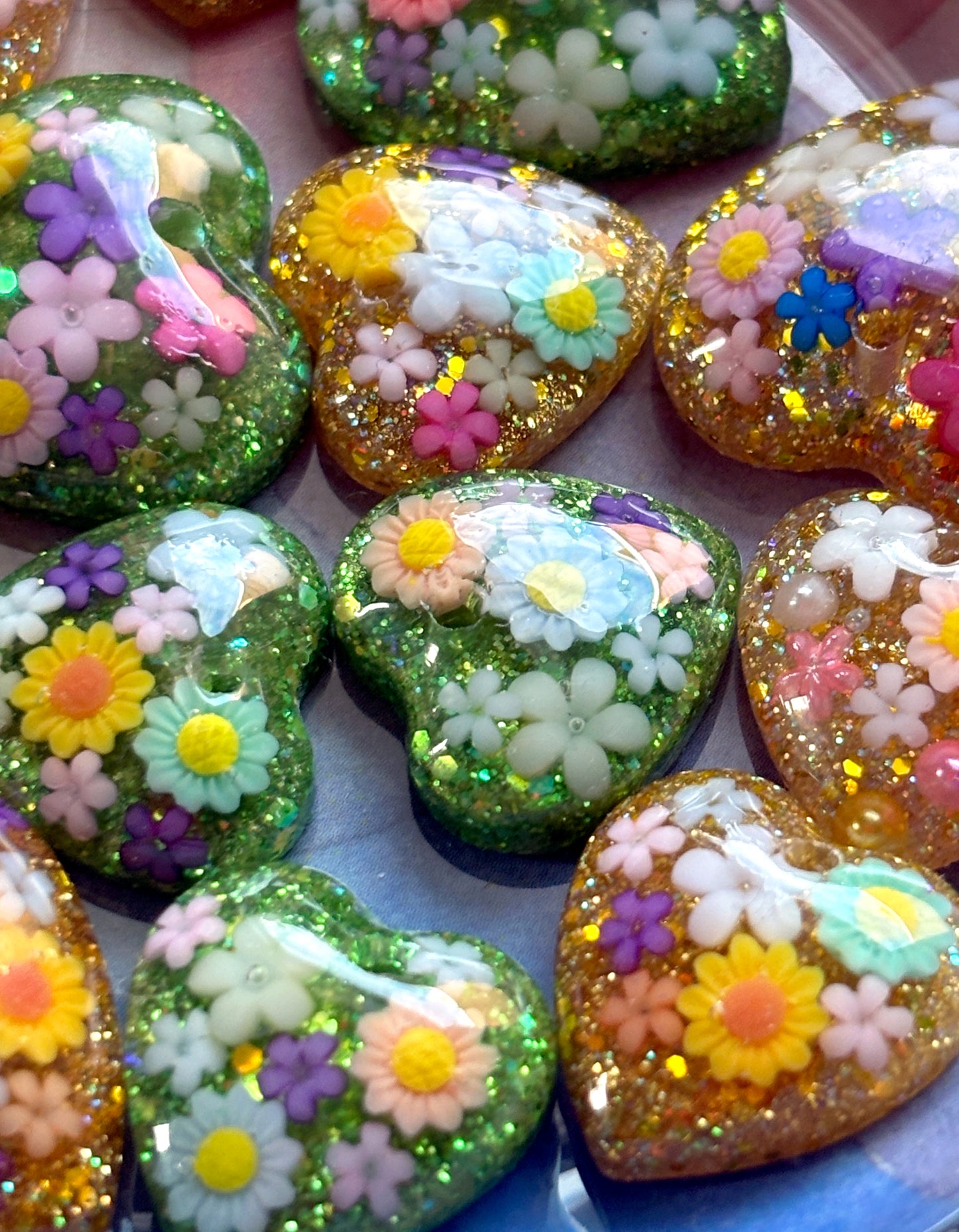 The Magic Garden Gold & Multi / Resin Glitter Pull Ring Charm Set