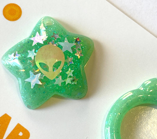 Take Me To Your Leader / OOAK Resin Green Glitter Pull Ring Set