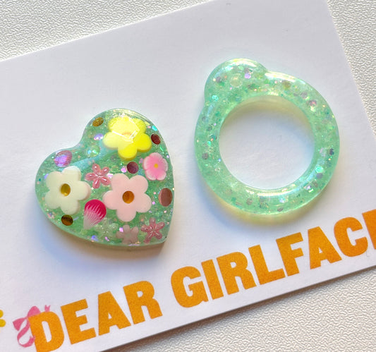 Daisy Bouquet Mint / Resin Glitter Pull Ring Charm Set