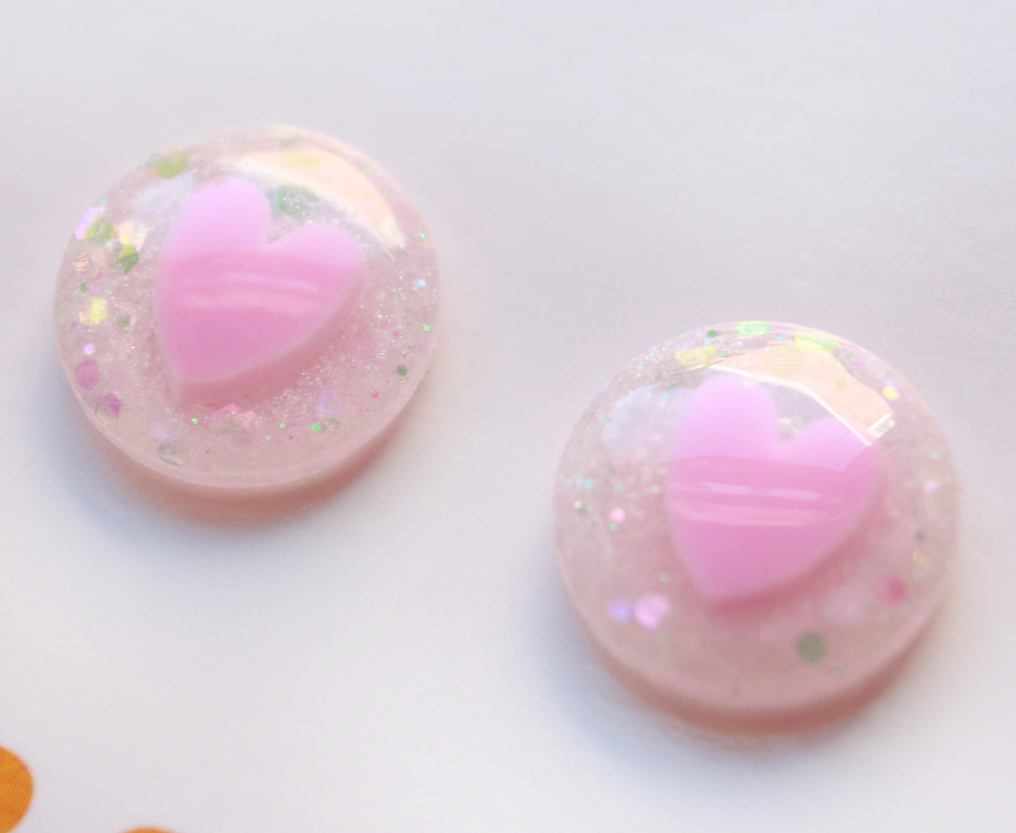 Heart Eyes For You / Glitter Resin Blythe Eye Chips