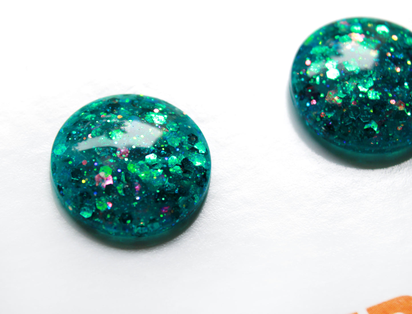 On Butterfly Wings / Teal Glitter Resin Blythe Eye Chips