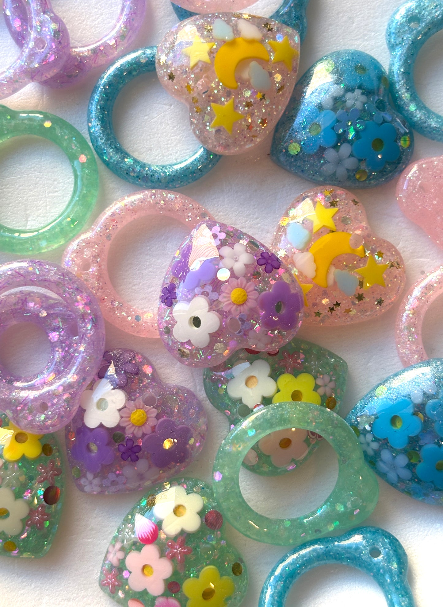 Head In The Clouds Pink / Resin Glitter Pull Ring Charm Set