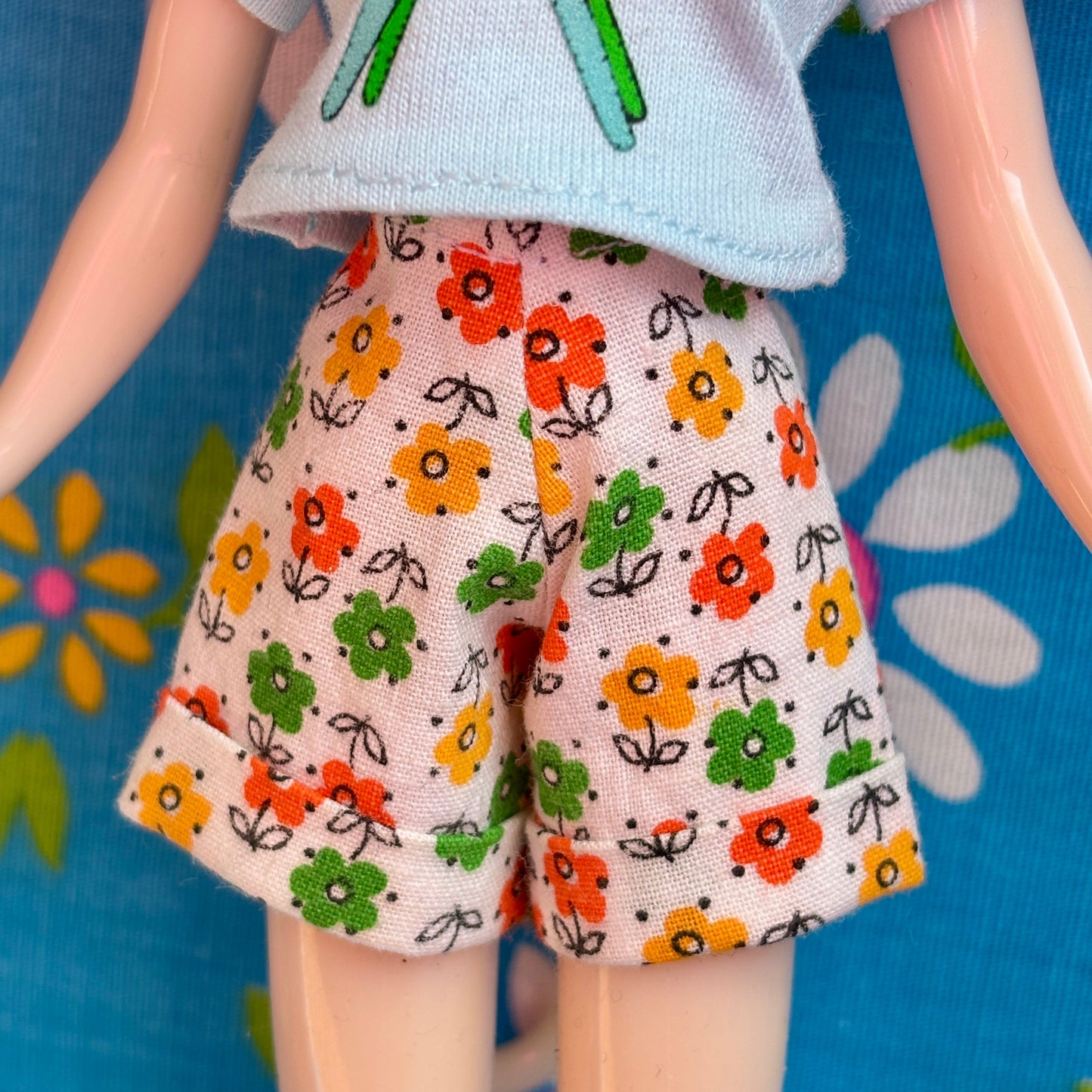 Tiny Spring Flowers Cuffed Cutie Shorts