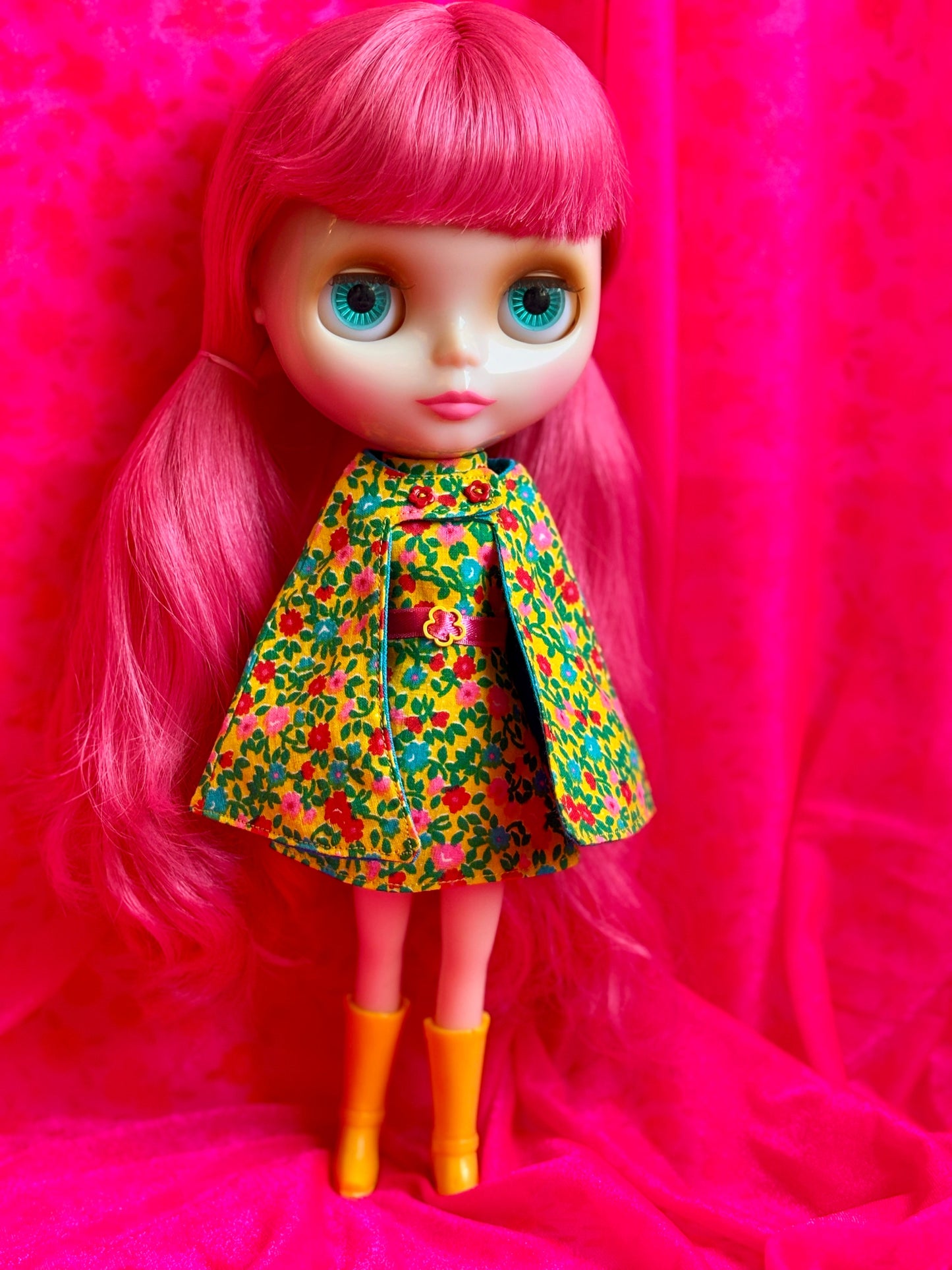 The Yellow Wallpaper Mod Vintage Dress & Cape Set