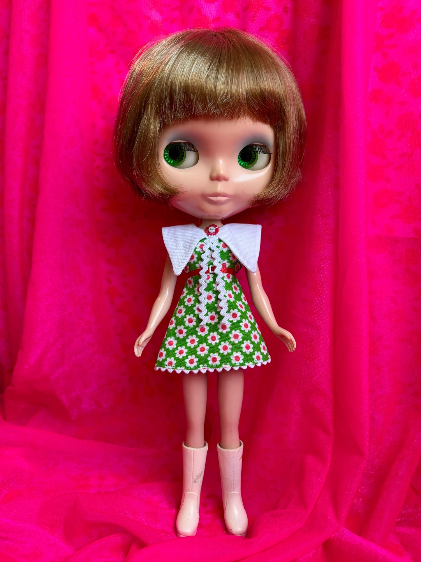 Green Daisy Big Ass Collar Mini Dress
