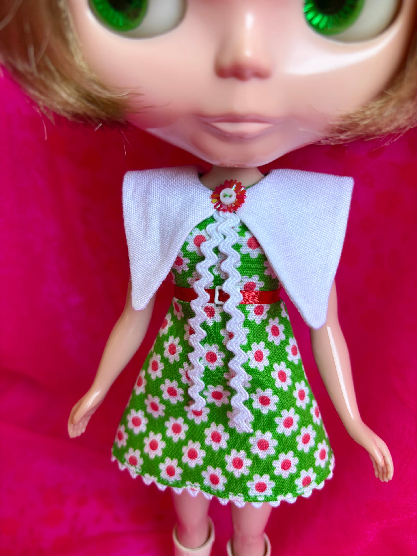 Green Daisy Big Ass Collar Mini Dress