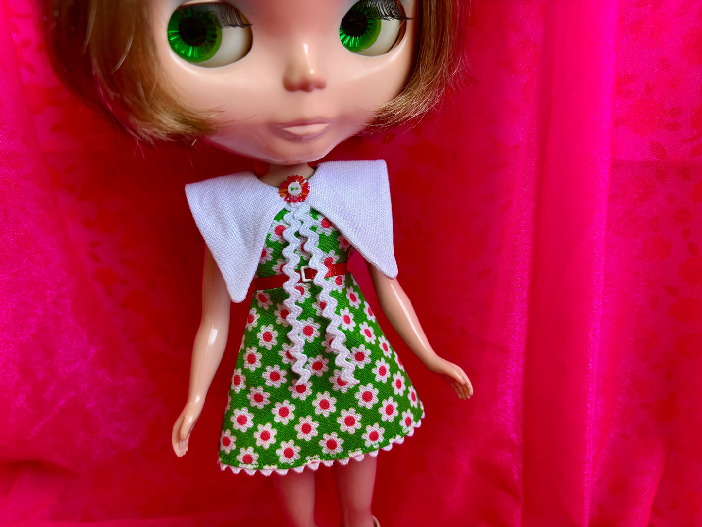 Green Daisy Big Ass Collar Mini Dress