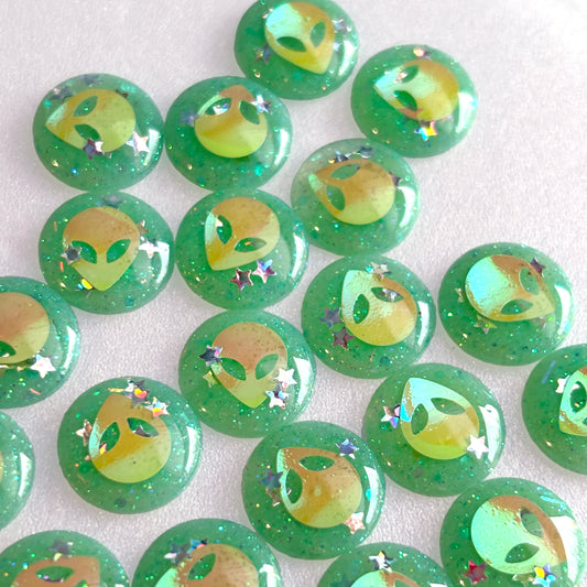 Aliens Attack! / Mint Green Glitter Resin Blythe Eye Chips