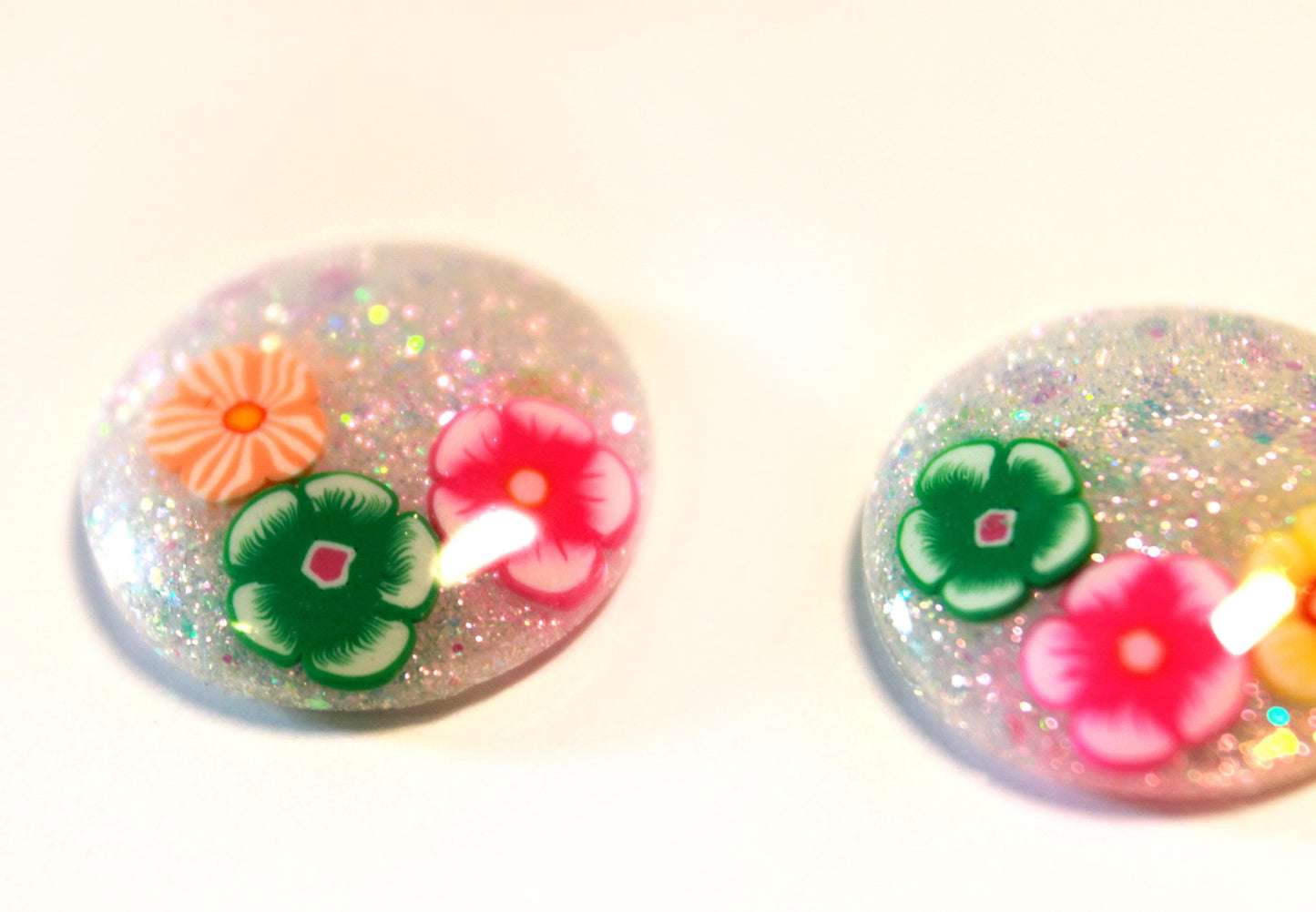 Positively De-Lei-tful / Flower Glitter Resin Blythe Eye Chips